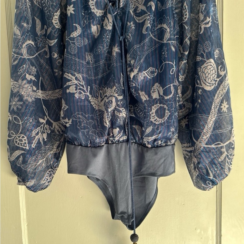 Farm Rio bodysuit size small - Picture 11 of 11